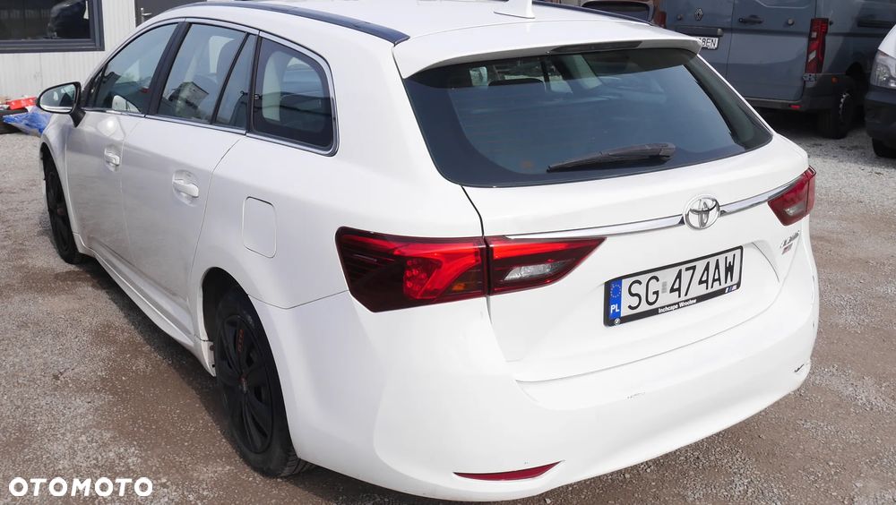 Toyota Avensis 1.8 Business Edition - 4