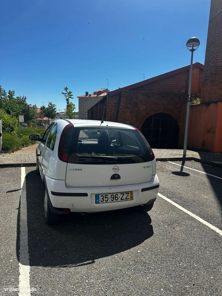 Opel Corsa 1.3 CDTi First - 4