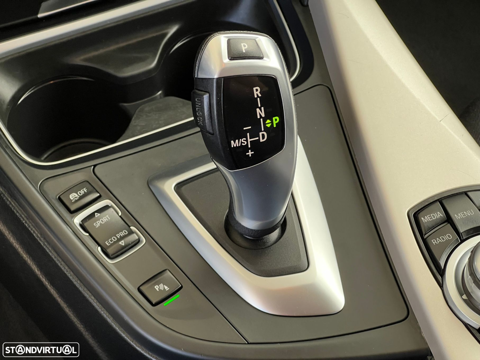 BMW 318 d Auto - 13