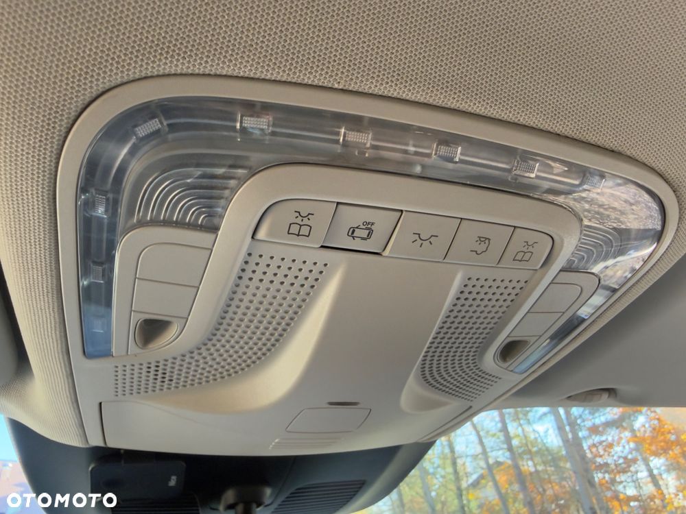 Mercedes-Benz Klasa V 220 CDI 7G-Tronic (d³ugi) - 32