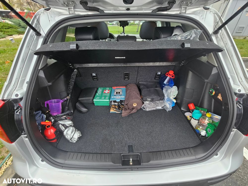 Suzuki Vitara 1.4 Boosterjet MHEV Luxus - 8