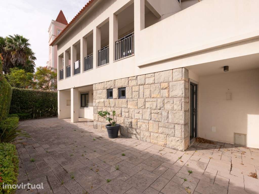 Apartamento T2, próximo do mar, no Estoril - Grande imagem: 5/44