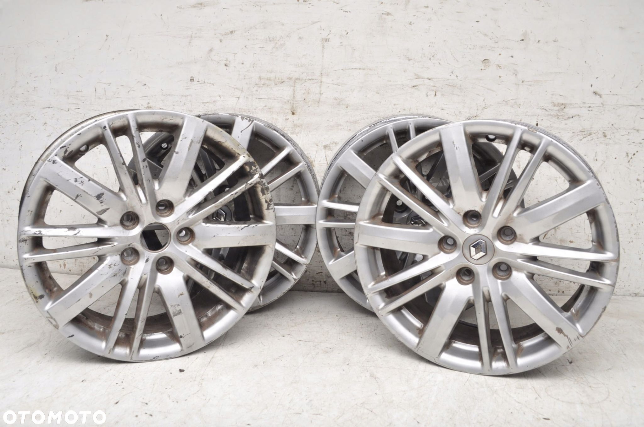RENAULT MEGANE III GT SCENIC III 4X FELGI ALUMINIOWE 17 5X114,3 ET49 04247R - 1