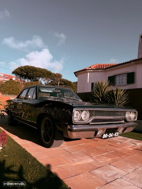 Plymouth Belvedere - 2