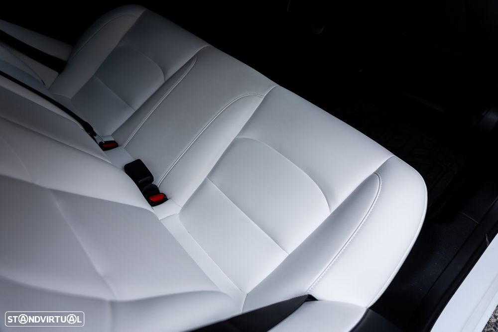 Tesla Model 3 Long Range AWD Dual Motor Performance - 13