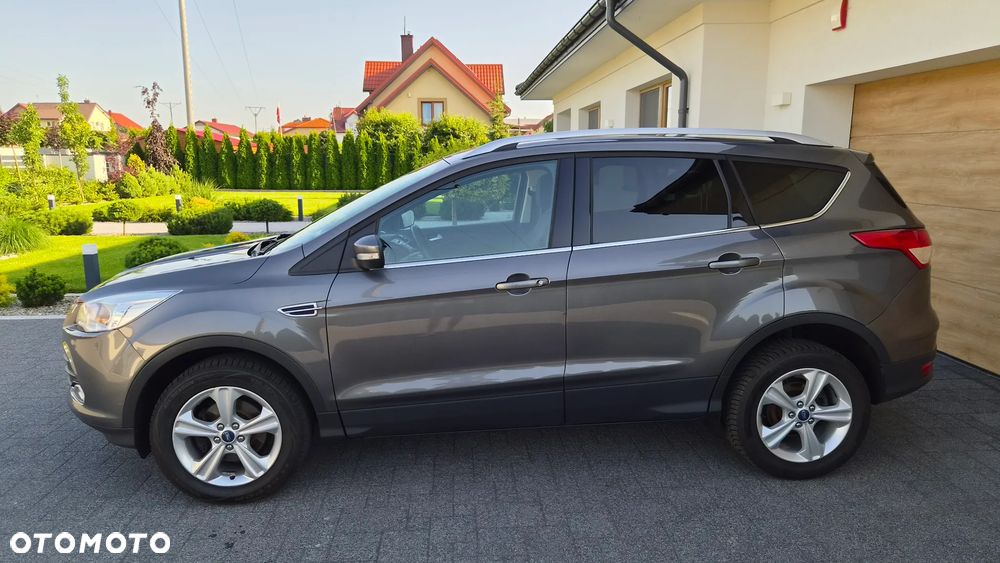 Ford Kuga 1.6 EcoBoost 2x4 Titanium - 27