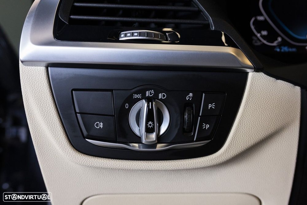 BMW iX3 Inspiring - 48