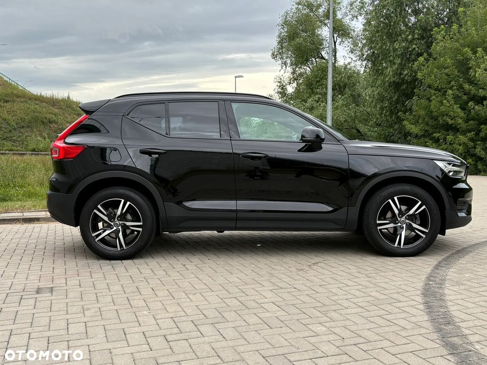 Volvo XC 40 T3 R-Design - 2