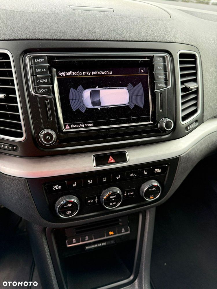Volkswagen Sharan - 14