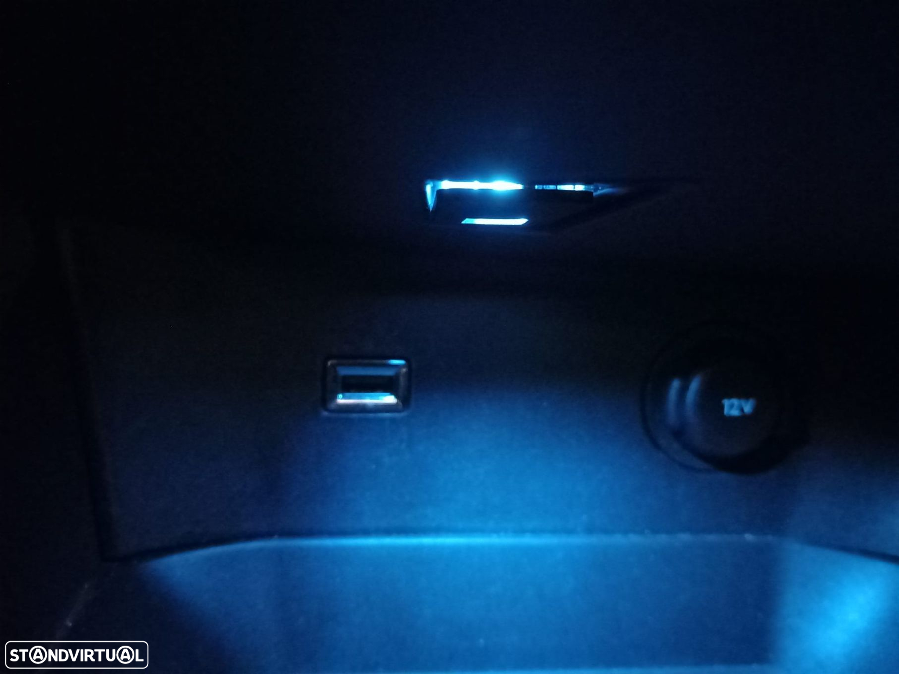 Peugeot 5008 1.5 BlueHDi Allure EAT8 - 39