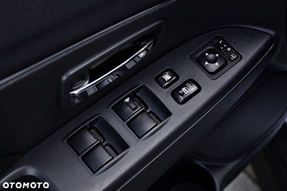 Mitsubishi ASX 1.8 DI-D 4WD Diamant Edition - 27