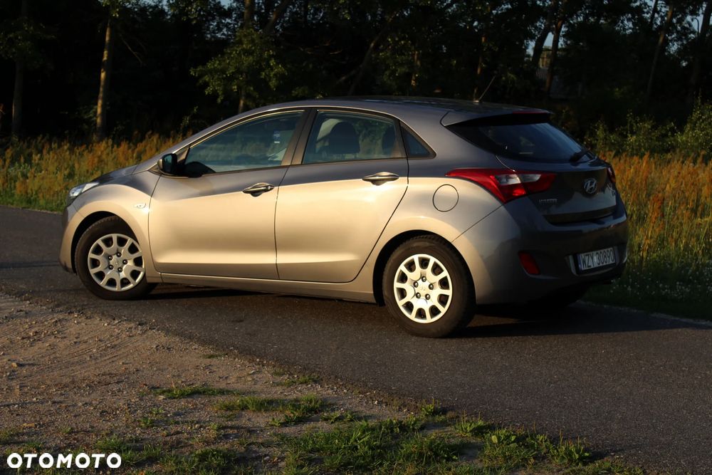 Hyundai i30 1.6 Trend - 8