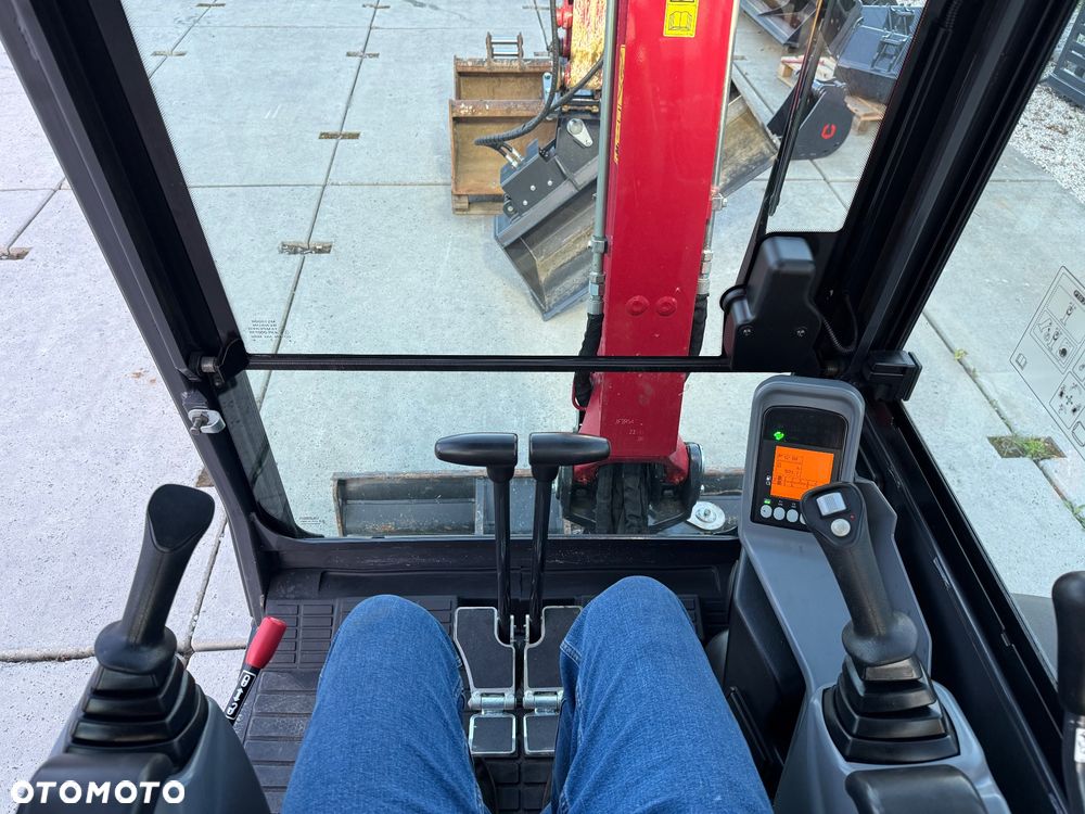 Yanmar SV26 - 20