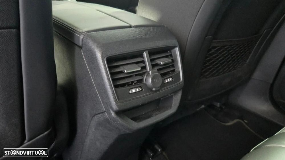 Peugeot 3008 1.5 BlueHDi Allure EAT8 - 17
