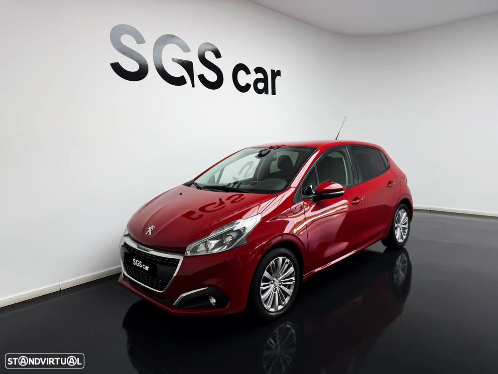 Peugeot 208 1.2 PureTech Signature - 1