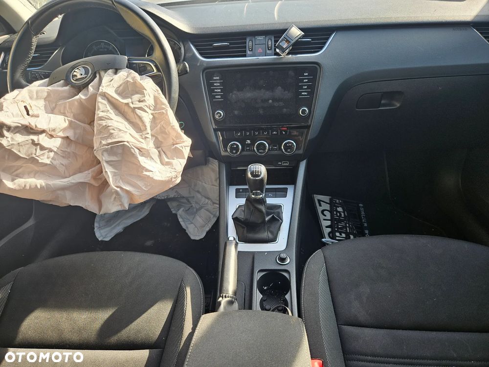Skoda Octavia 1.5 TSI ACT Ambition - 14