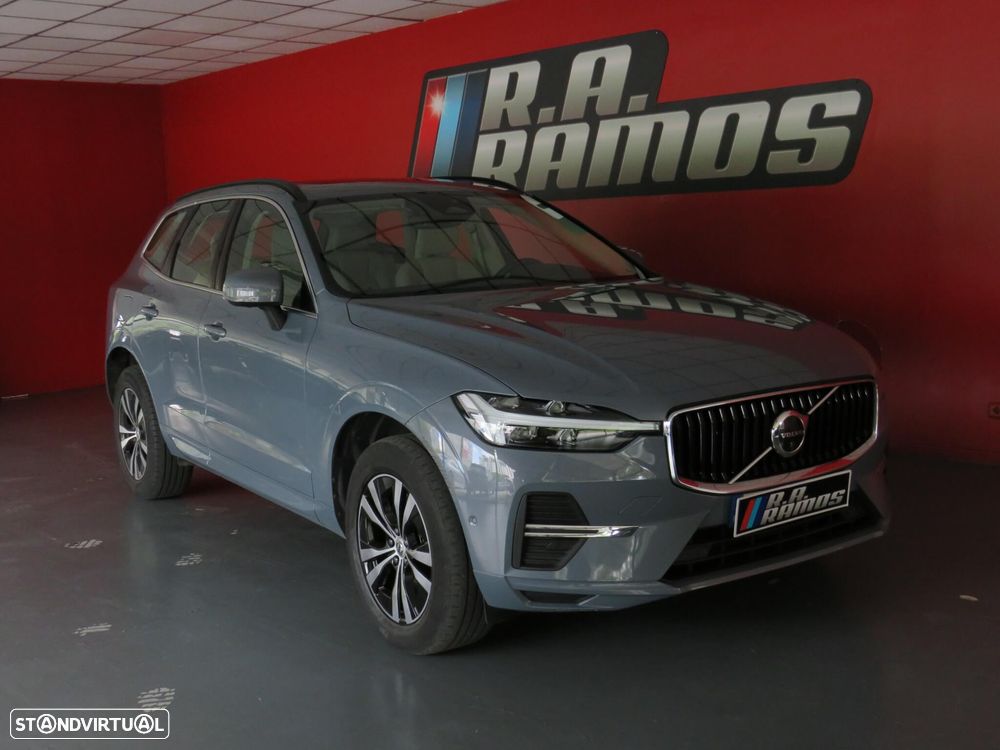 Volvo XC 60 2.0 B4 Momentum Plus - 4