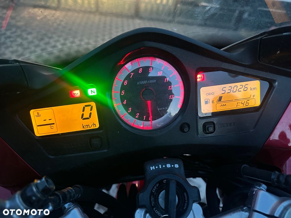 Honda VFR - 10