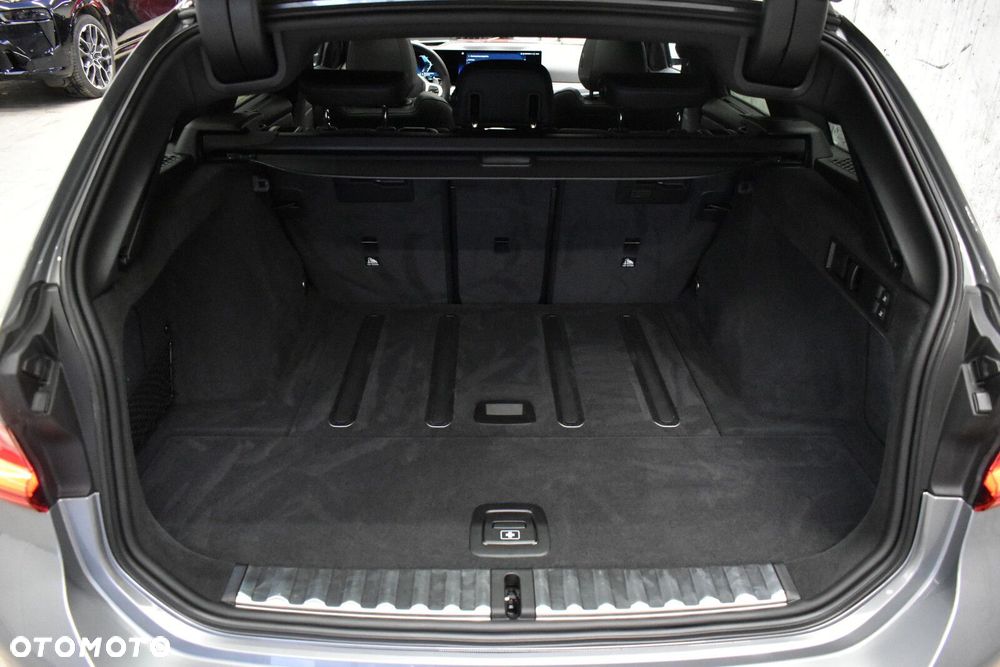 BMW Seria 3 320d xDrive mHEV sport - 24