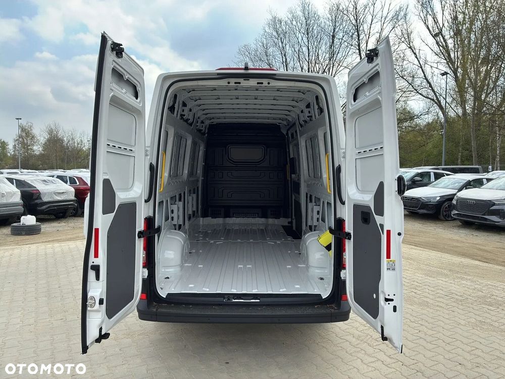 Volkswagen Crafter 35 Furgon L4H3, 2.0 TDI 177 KM, r. o. 4490mm, Wysoki dach - 11