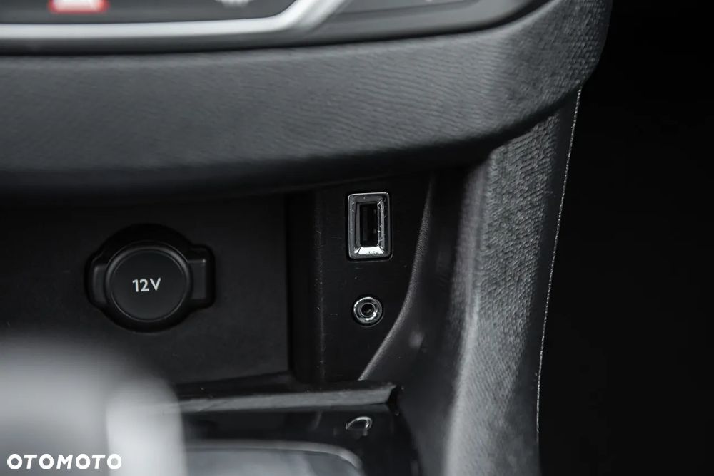 Peugeot 308 1.2 PureTech GPF Allure Pack S&S EAT8 - 22