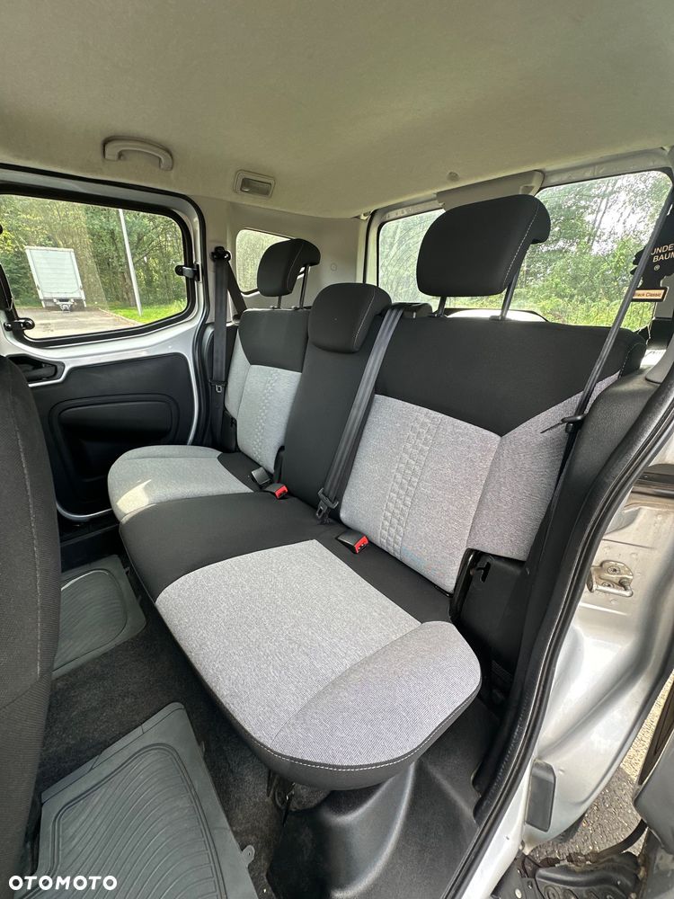 Fiat Qubo - 17
