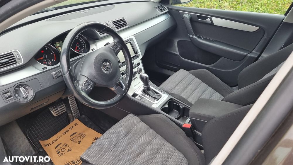 Volkswagen Passat Alltrack - 17