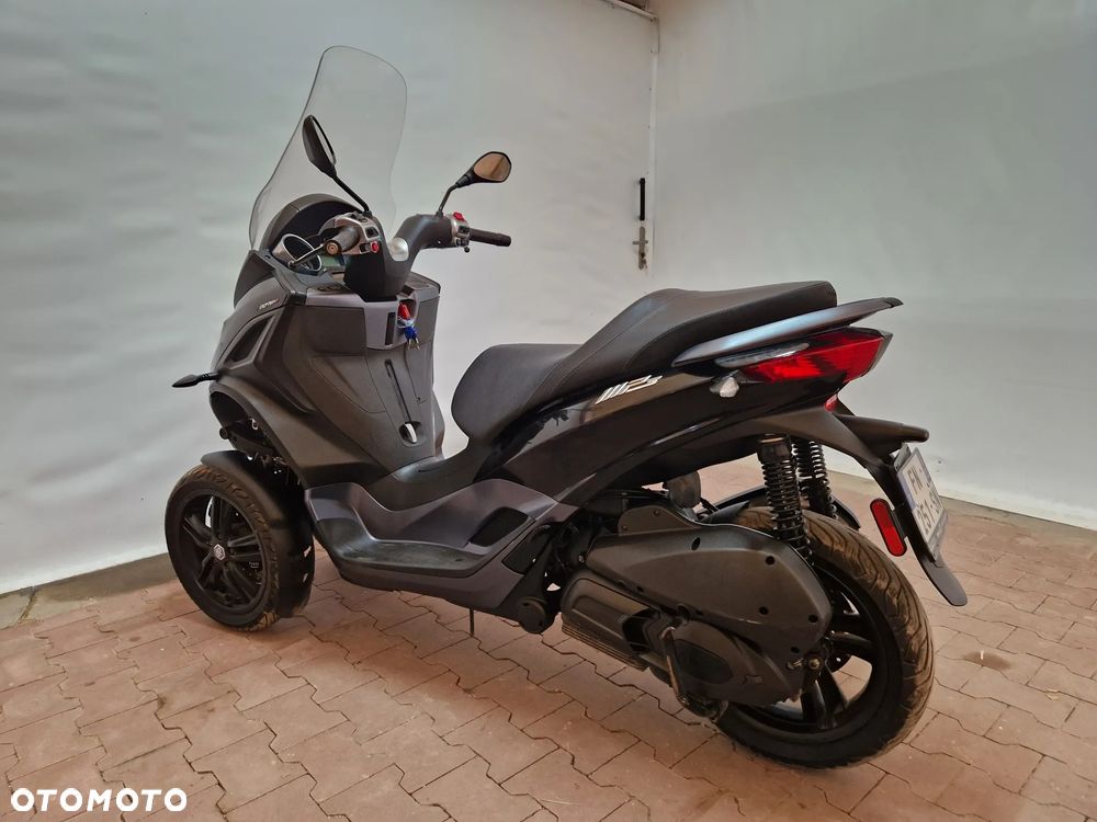 Piaggio MP-3 - 9