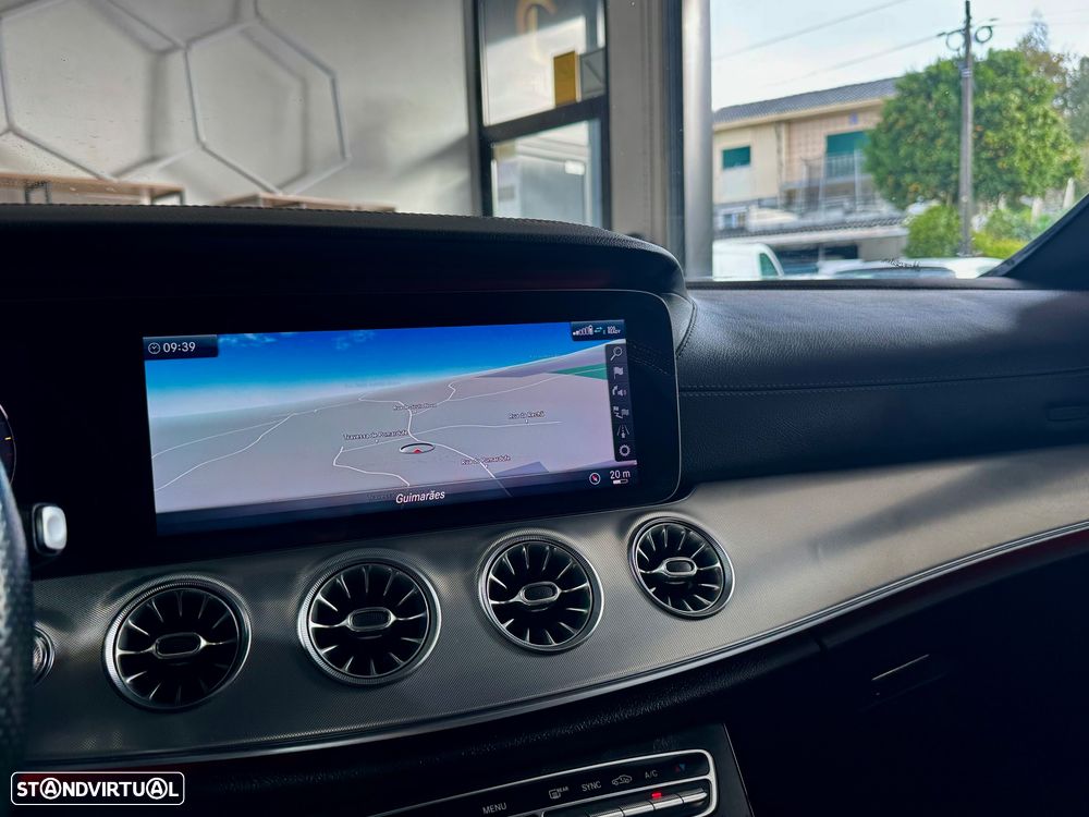 Mercedes-Benz E 220 d AMG Line - 46