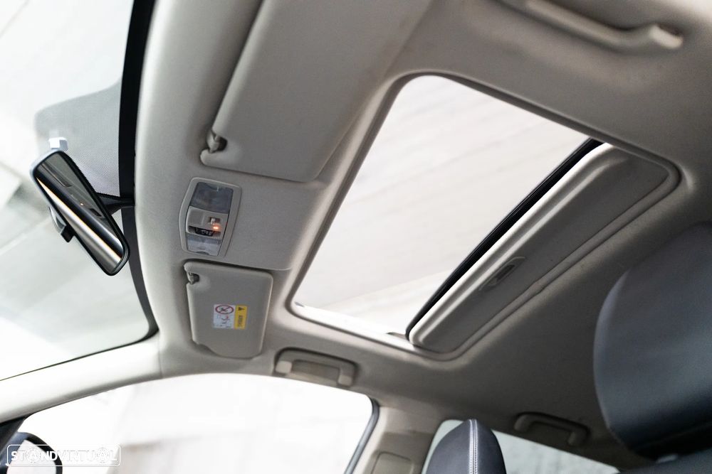 Mitsubishi Outlander 2.0 4WD - 13