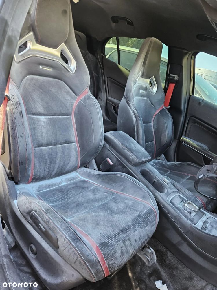 Mercedes-Benz GLA 45 AMG 4-Matic - 7