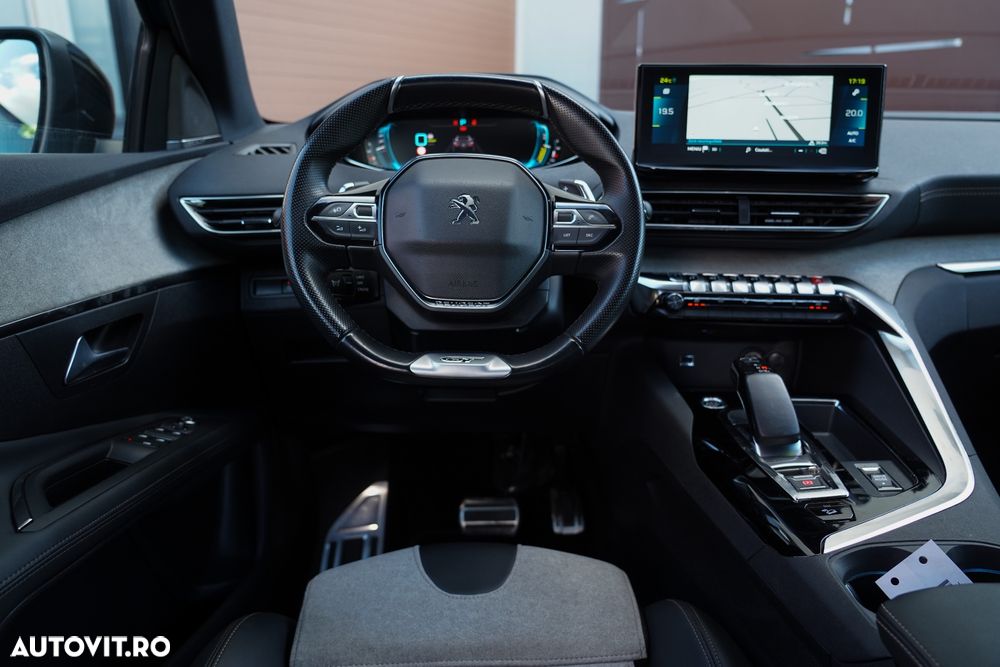 Peugeot 3008 PHEV EAT8 4X4 GT Pack - 24