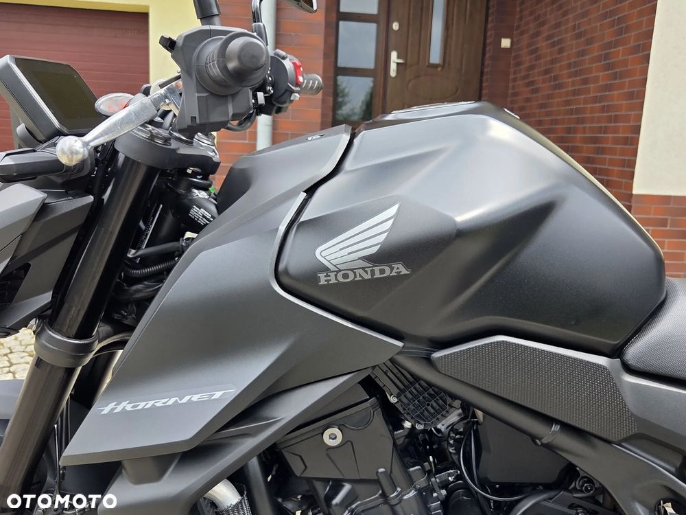 Honda CB - 32