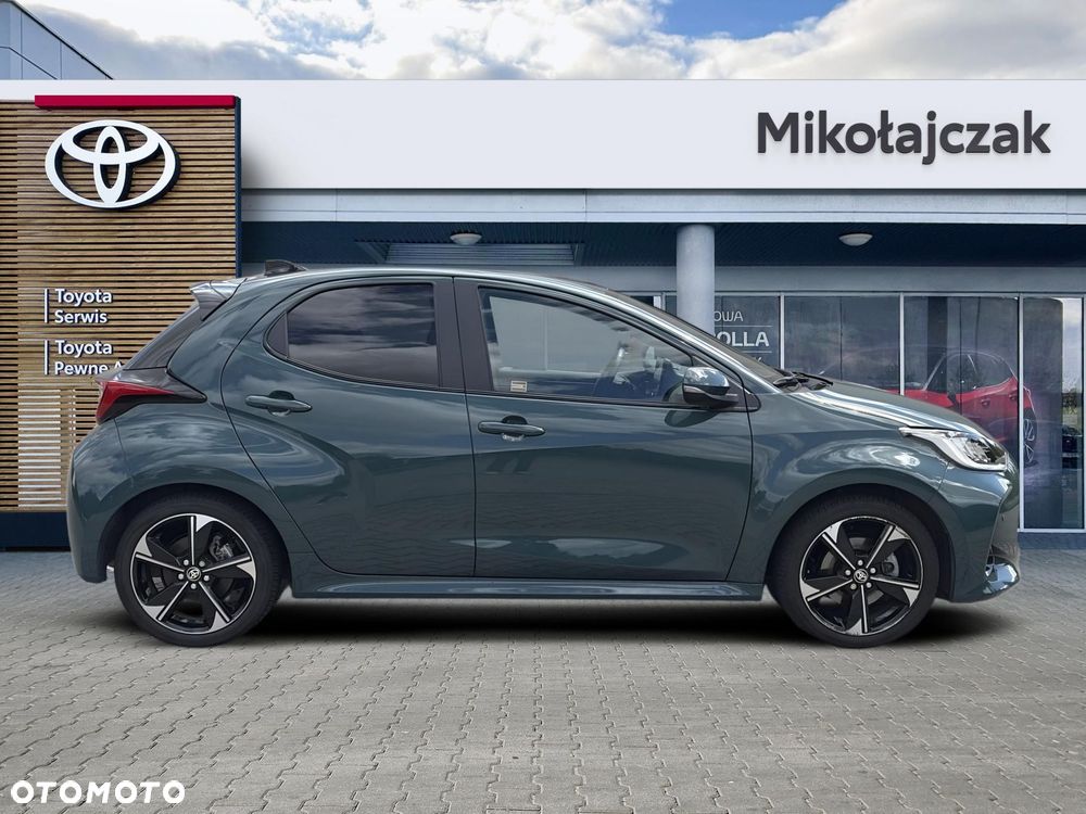 Toyota Yaris Hybrid 1.5 Executive - 11