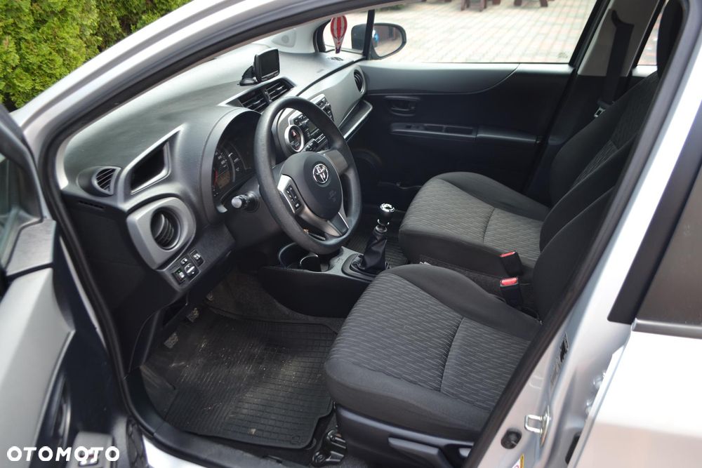 Toyota Yaris 1.33 Premium - 12
