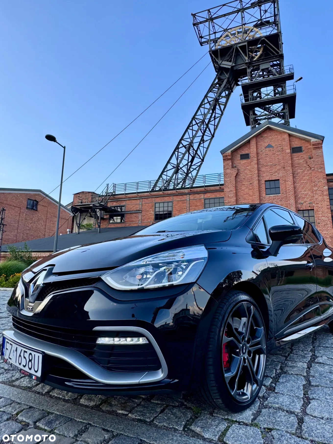 Renault Clio 1.6 R.S.Trophy 220 EDC - 25