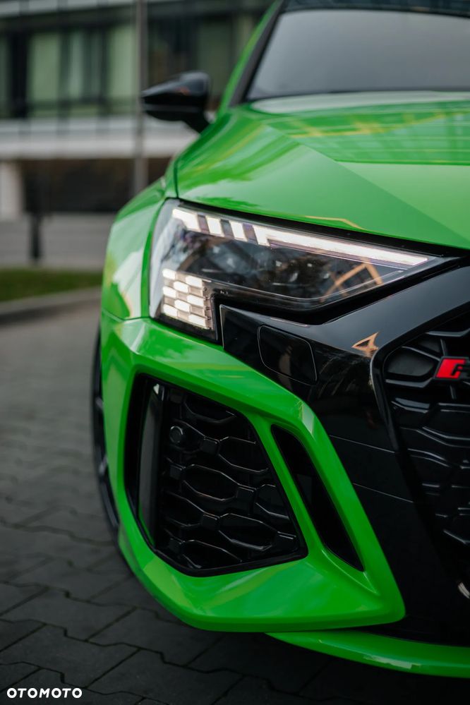 Audi RS3 Limousine - 5