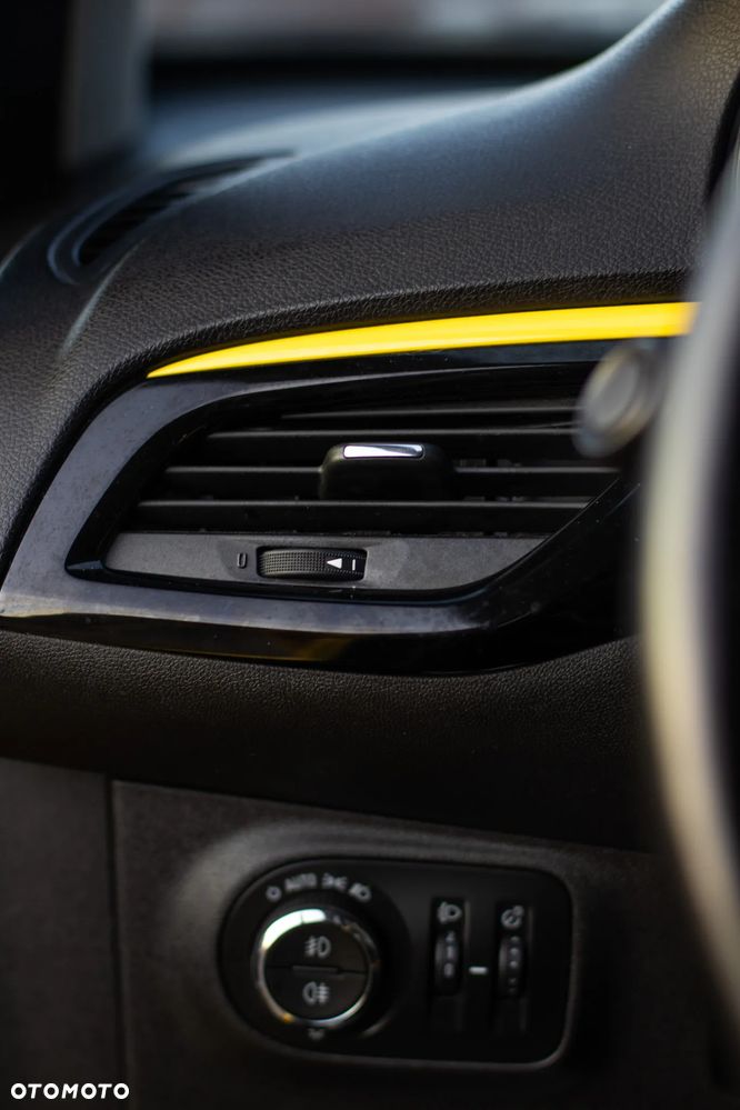 Opel Corsa - 32