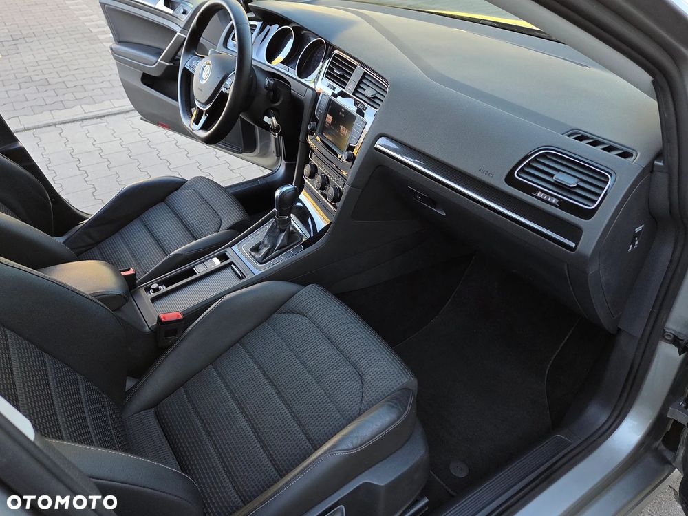 Volkswagen Golf 1.4 TSI ACT BlueMotion Technology DSG Highline - 17