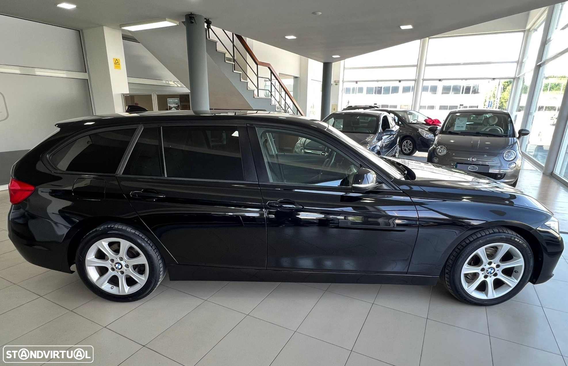BMW 318 d Touring Advantage Auto - 18
