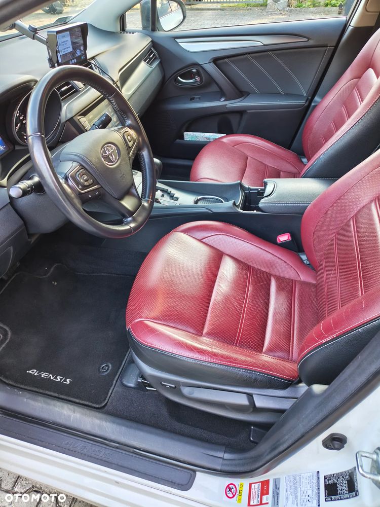 Toyota Avensis 1.8 Selection MS - 10