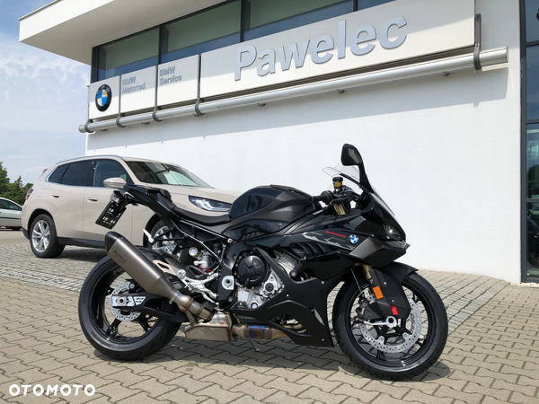 BMW S