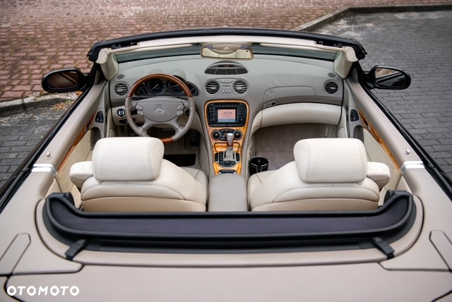 Mercedes-Benz SL 500 - 16