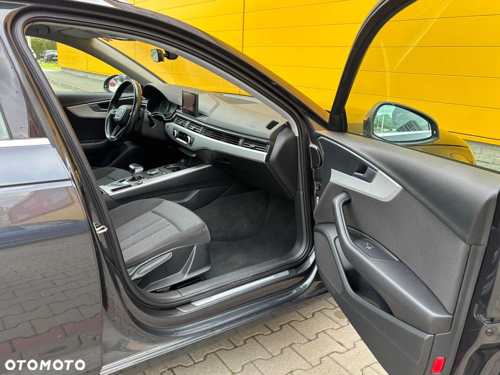 Audi A4 Avant 2.0 TDI S tronic - 31