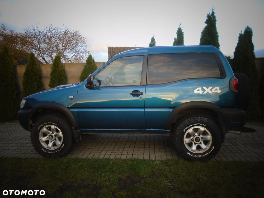 Nissan Terrano - 3