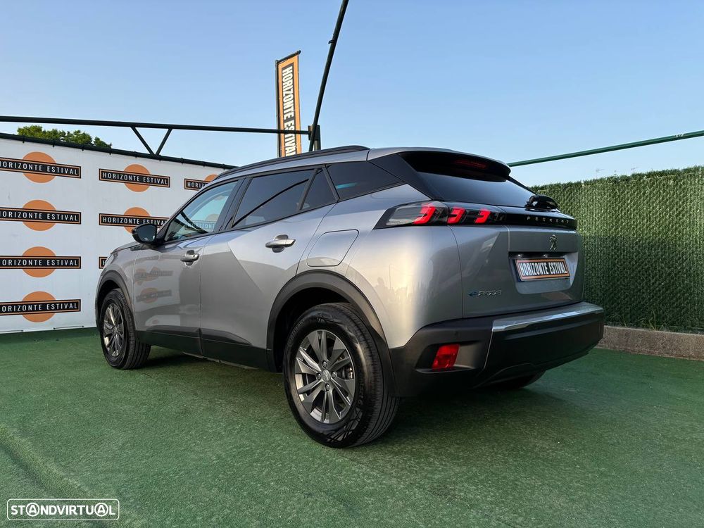 Peugeot e-2008 Style - 8