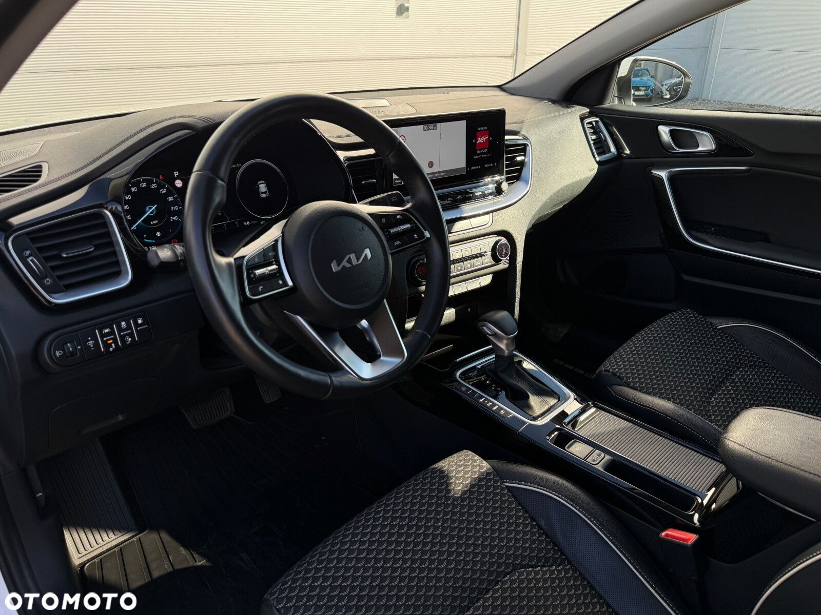 Kia XCeed 1.6 GDI PHEV Business Line DCT - 14