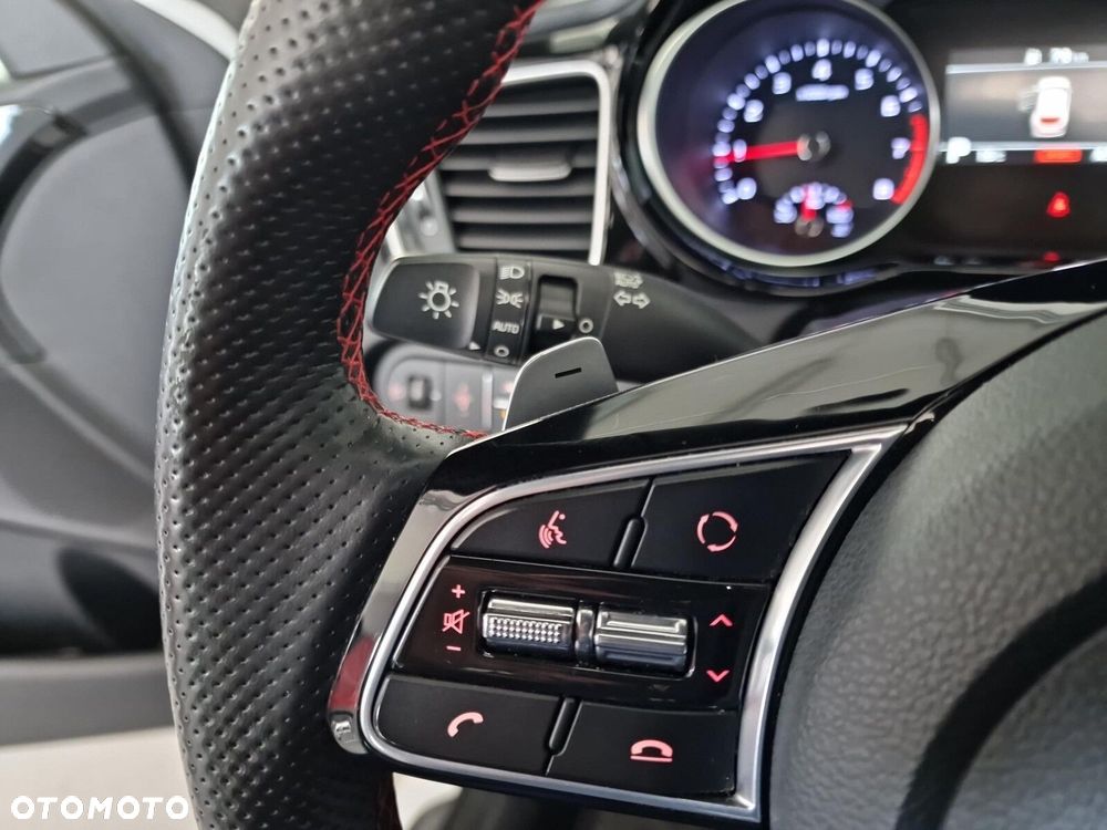 Kia ProCeed 1.6 T-GDI GT DCT - 23