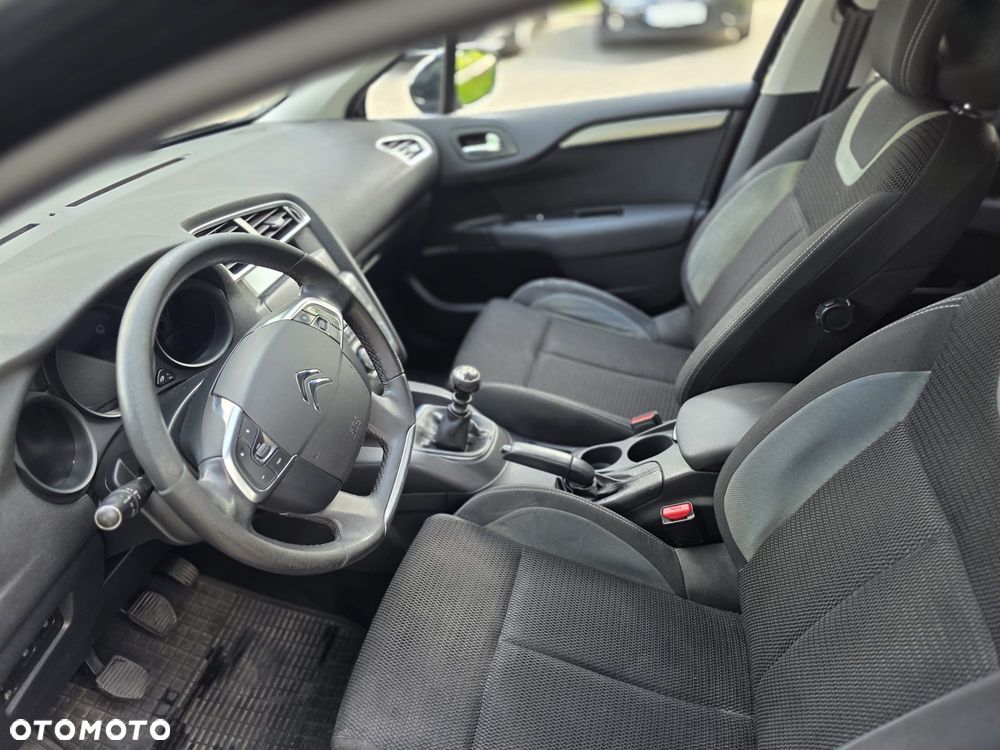 Citroën C4 HDi 115 Attraction - 3