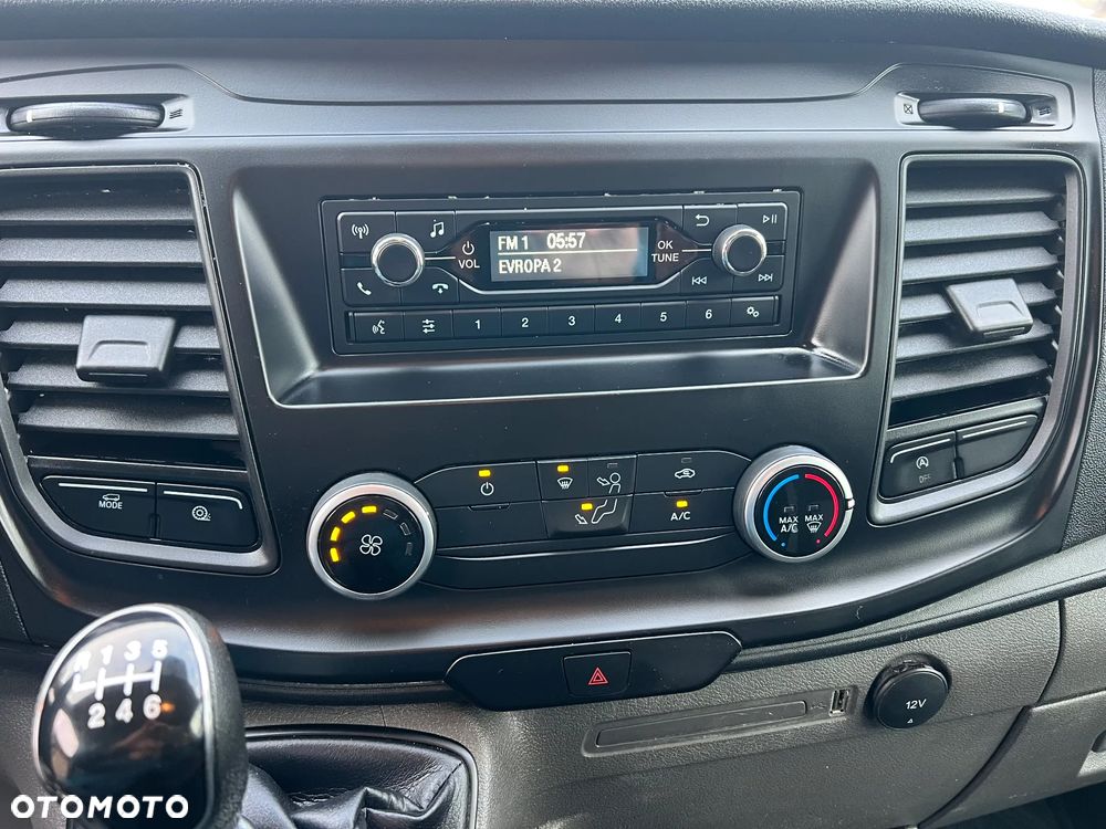 Ford Transit - 15